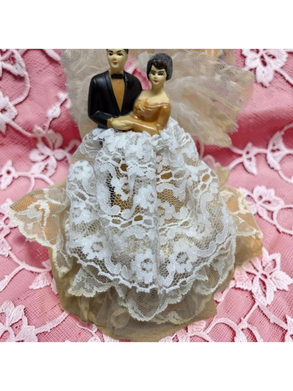 Vintage Bride & Groom Cake Topper With Lace Dress & Tulle Veil Mid-Century Weddi - Picture 5 of 7